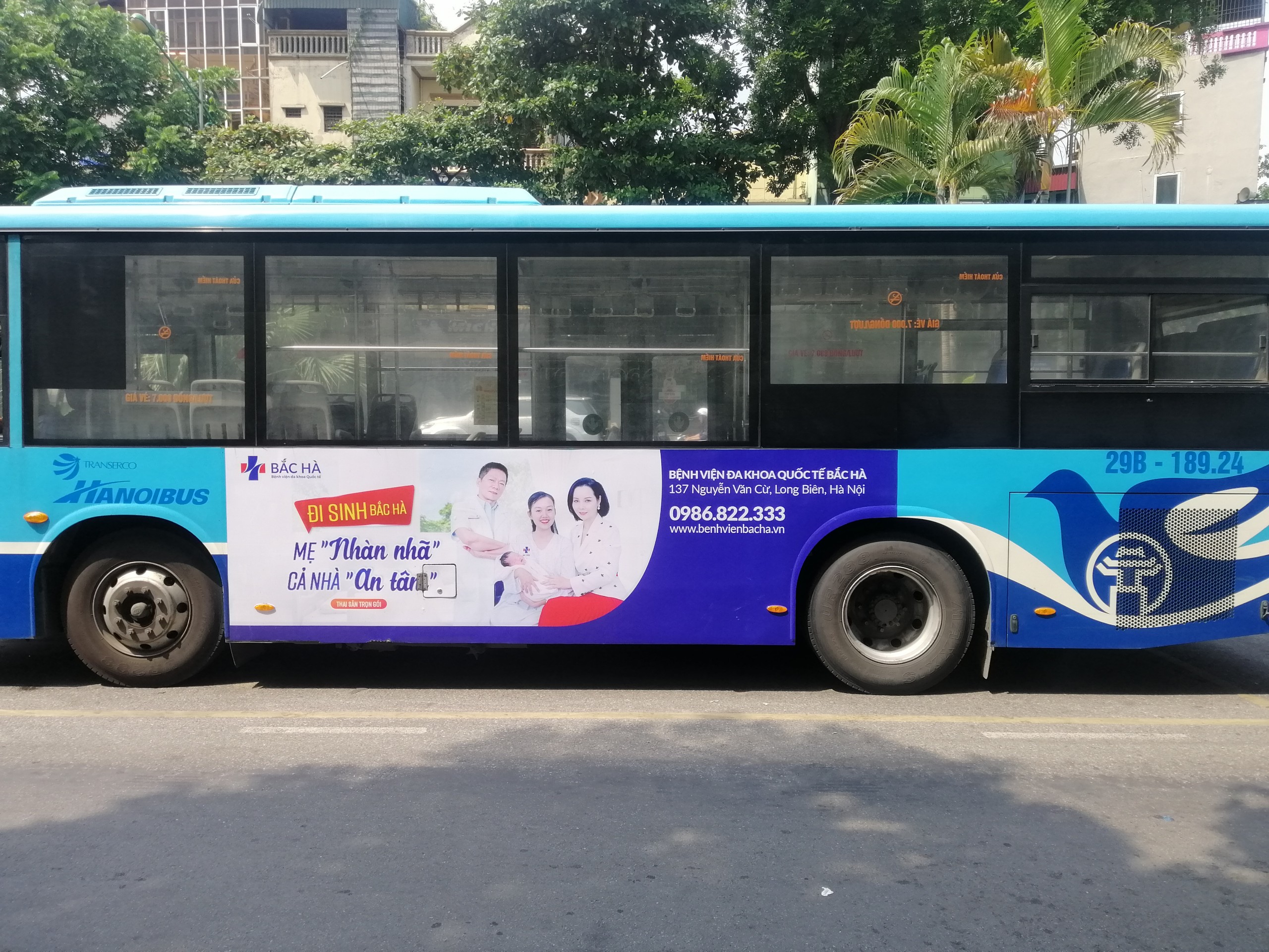 Quảng cáo xe bus tuyến 100 - Xe bus Hà Nội